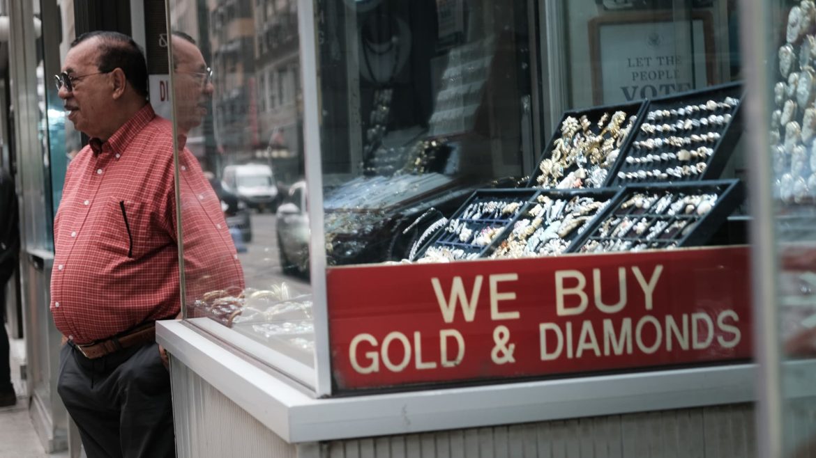 Expert Insights: Maximizing Cash When Selling Gold Jewelry