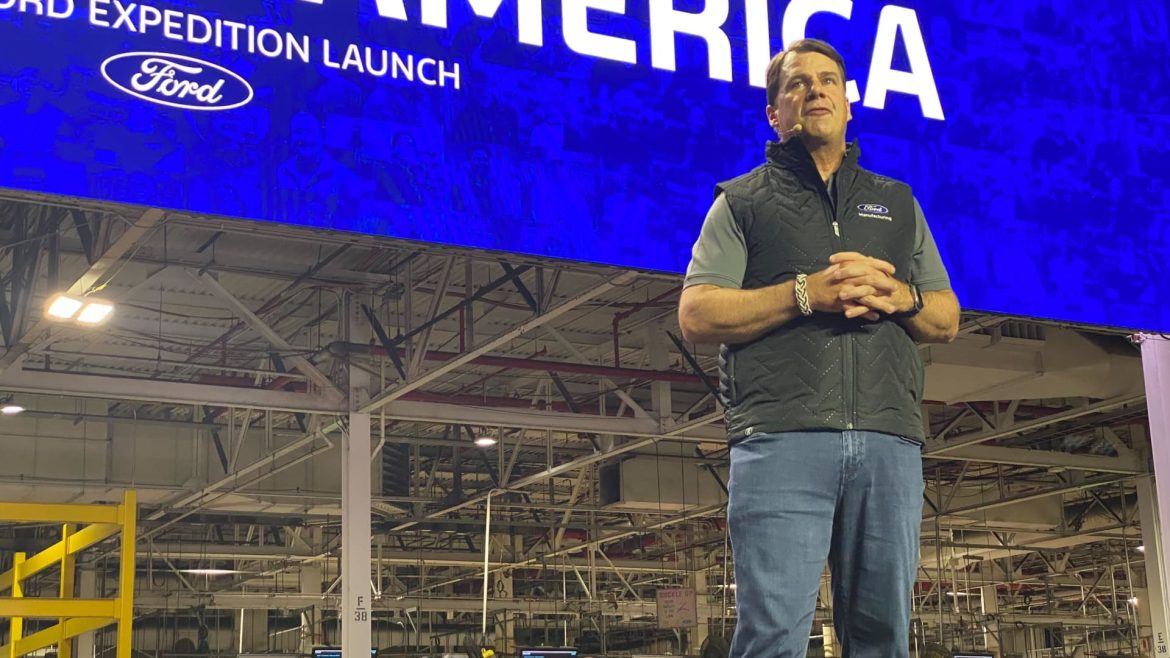 Ford CEO Welcomes Trump’s Tariff Relief but Urges Further Policy Adjustments