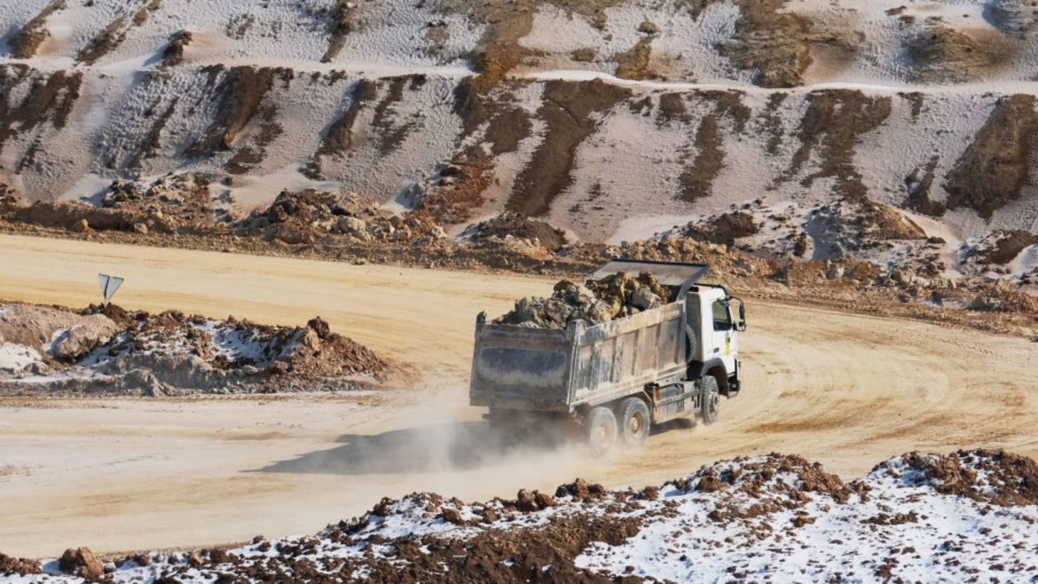 U.S. and Ukraine Seal Strategic Minerals Pact After Tense Negotiations