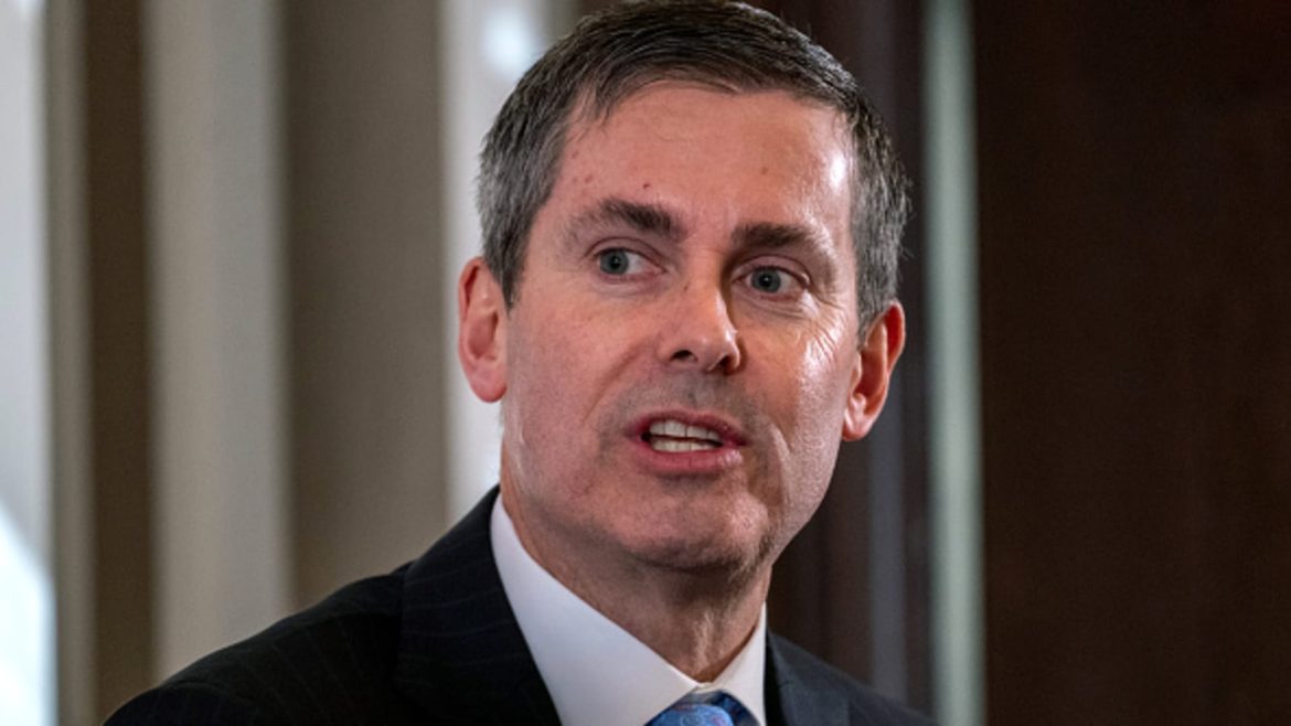 Eli Lilly CEO Pledges to Address National Security Concerns Over Essential Drugs Amid Rising Tariffs