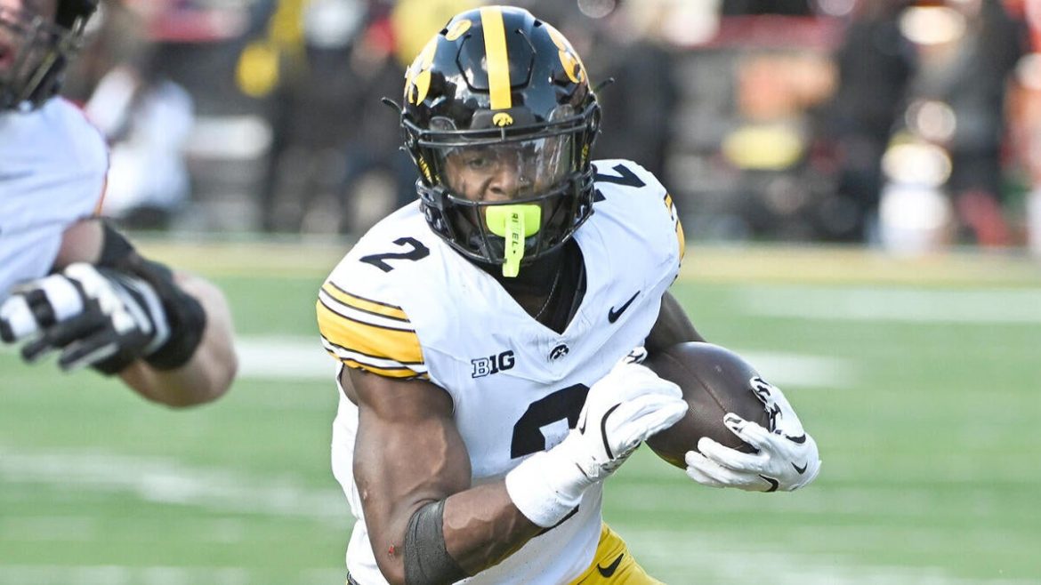 Steelers’ 2025 Offseason Strategy: Crafting a Contender With or Without Aaron Rodgers