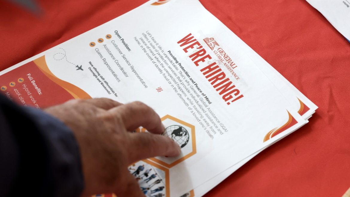 AI’s Impact on the U.S. Job Market Amid Trump’s Trade War