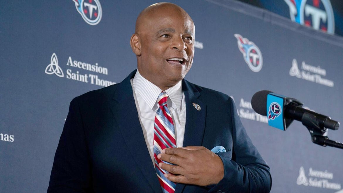 Titans Unveil Modern New Uniforms: Franchise Legend Warren Moon Hails ‘Fresh, Timely Look’