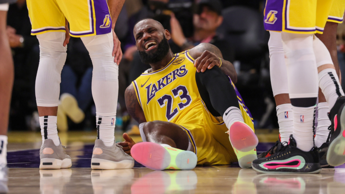 LeBron James Faces Serious Knee Injury in Lakers’ Season Finale Against Timberwolves