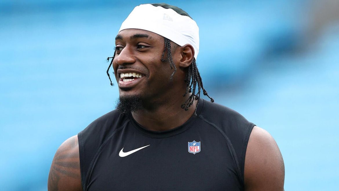 Xavier Legette: Panthers’ Speedster Dreams of Kentucky Derby Glory with 14 Horses Back Home