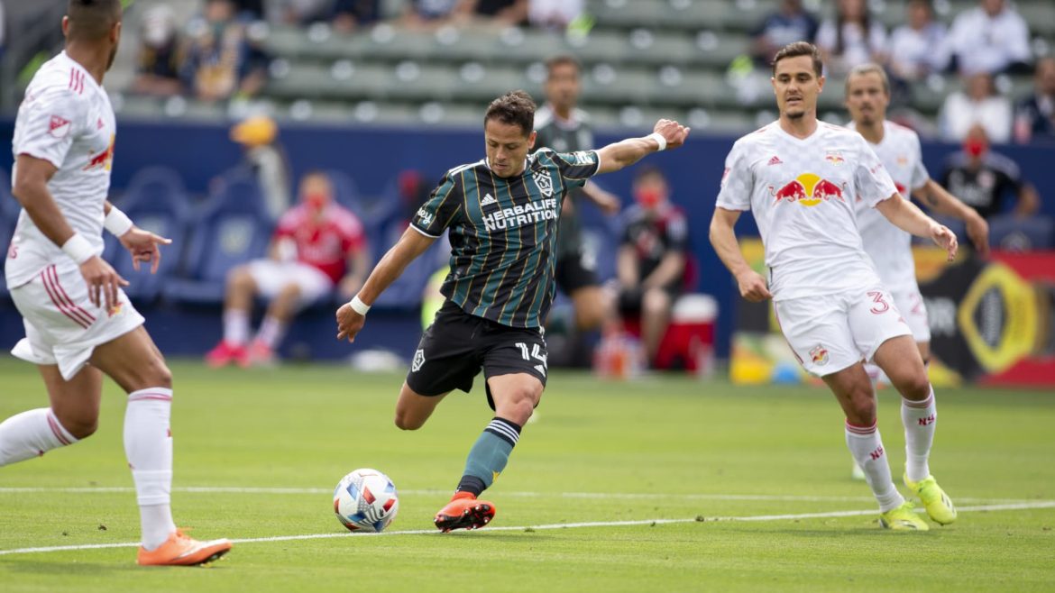 MLS and EA Partner to Stream Soccer Matches on Mobile Gaming Platform