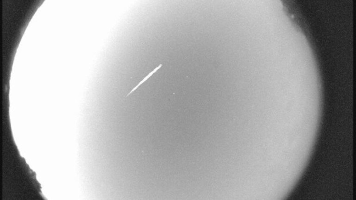 Eta Aquarid Meteor Shower: A Spectacular Predawn Light Show