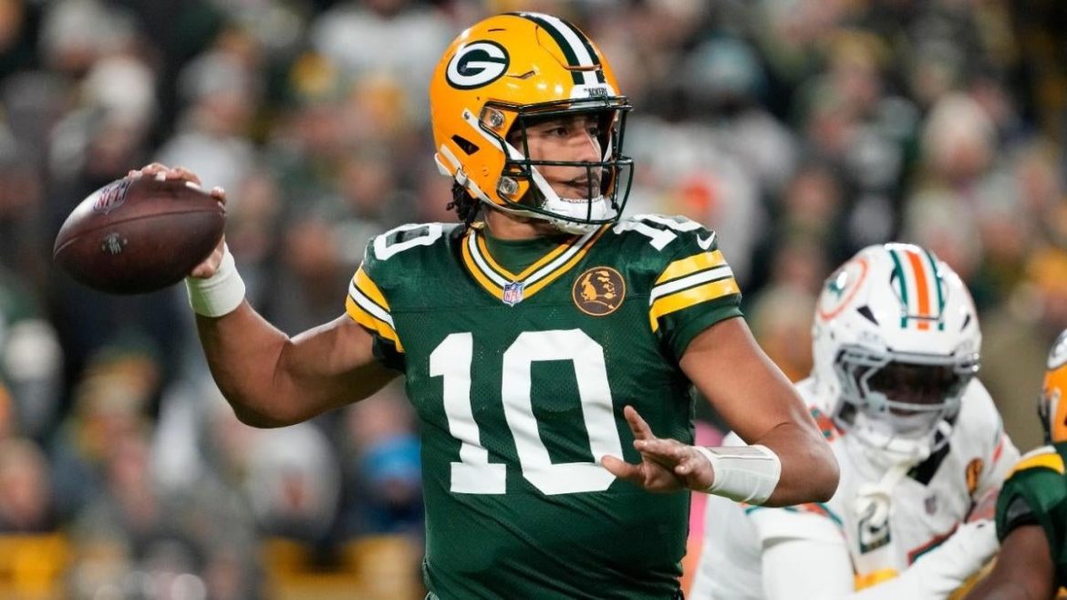 Top 10 Rookie QB-WR/TE Tandems: Packers, Bears, and Surprise NFC South Team Lead the Way
