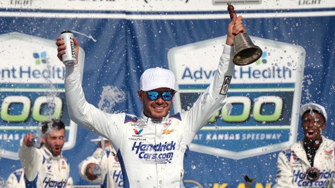 Kyle Larson Dominates Kansas, Secures Victory in AdventHealth 400
