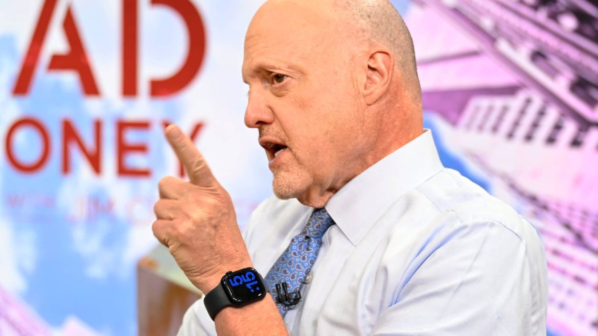 Jim Cramer Warns Investors: Don’t Chase Monday’s AI-Driven Market Rally