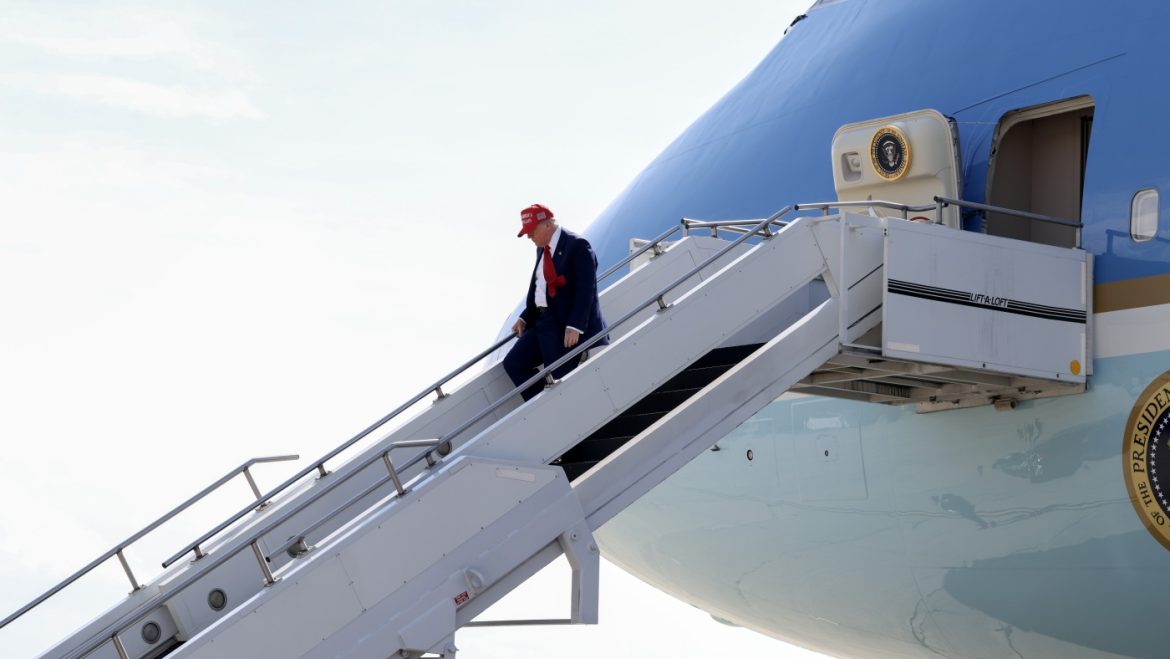 Ethical Concerns Rise as Trump Accepts Luxury Plane Gift From Qatar