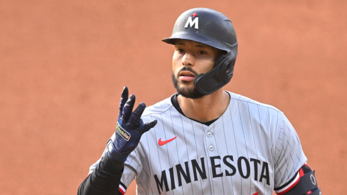 Twins’ Carlos Correa and Byron Buxton Leave Game After Head-to-Head Collision