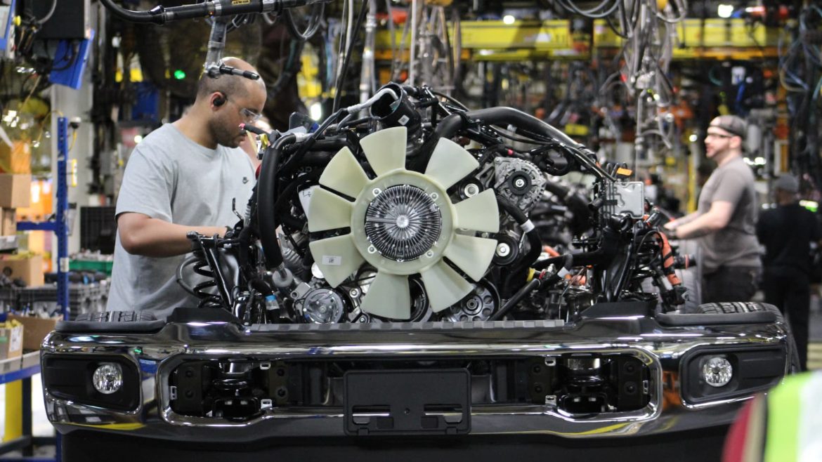“The Real Cost of a 100% ‘Made in the USA’ Vehicle: A Complex Breakdown”