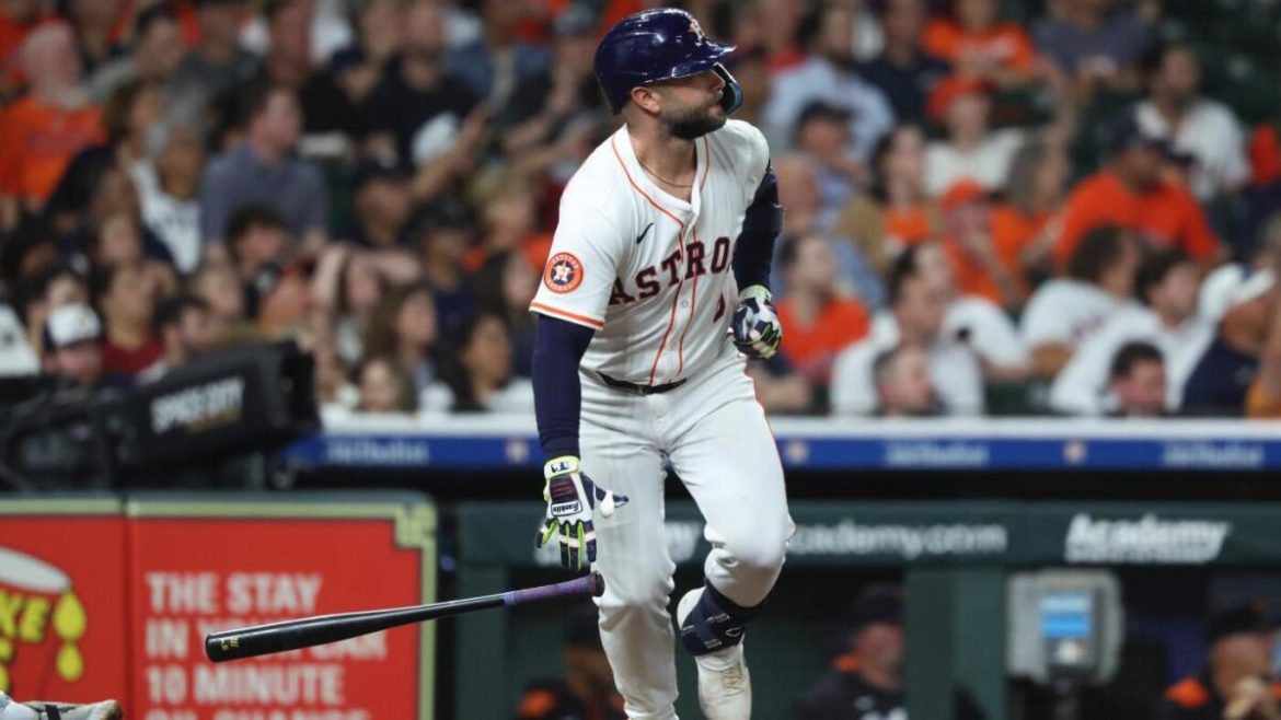 Top MLB Home Run Picks & Player Prop Odds for May 18 Featuring Christian Walker