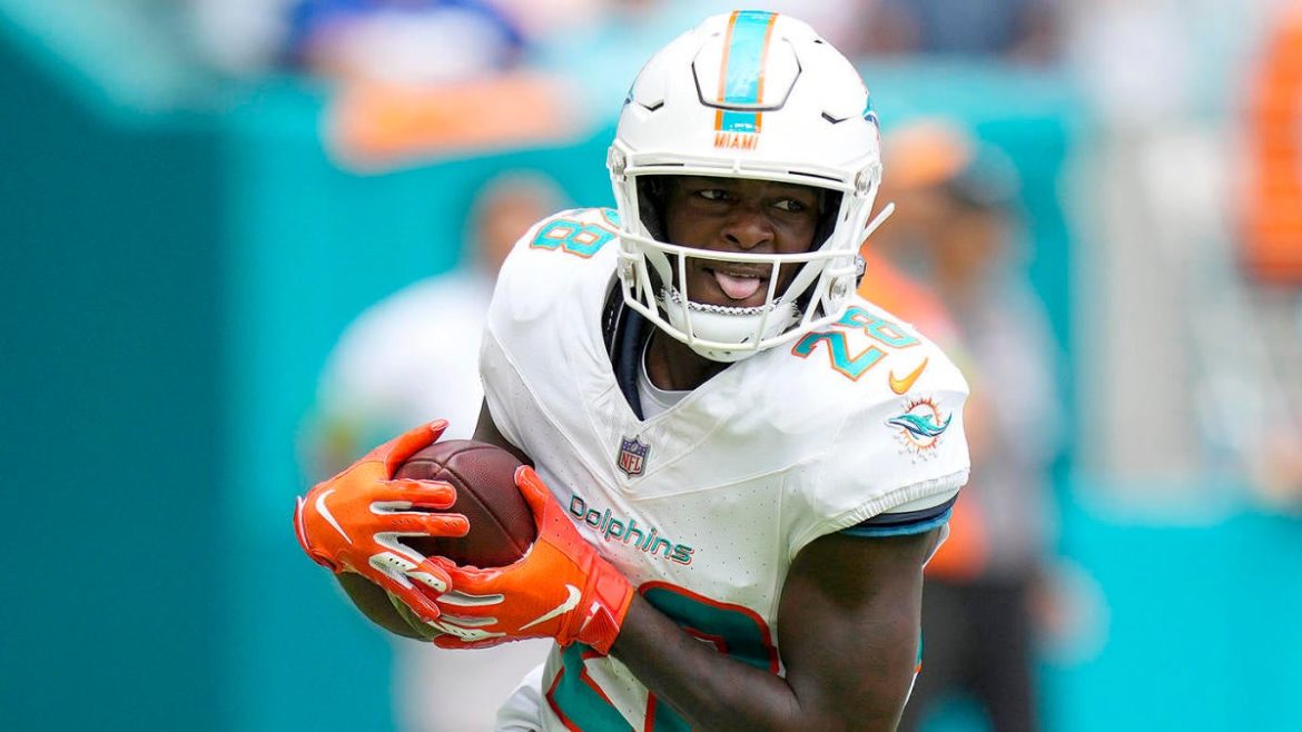 De’Von Achane’s 2024 Setbacks and the Path to a Breakout 2025 Season