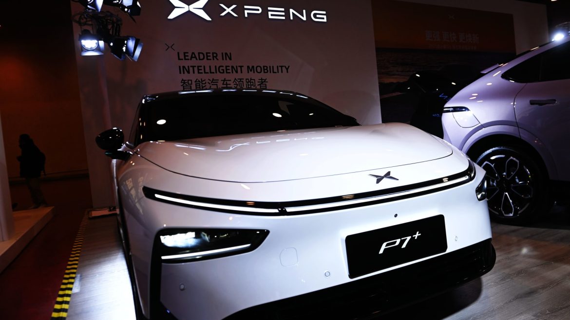 Xpeng Shares Surge as Losses Narrow, Extending 66% Rally