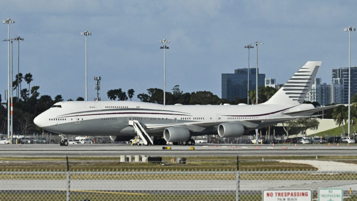 Trump Administration Accepts Qatar Jet for Air Force One Use