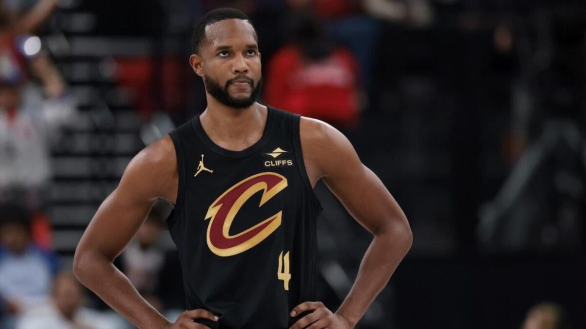 2024-25 NBA All-Defensive Teams Highlight Evan Mobley and Draymond Green as Elite Defenders