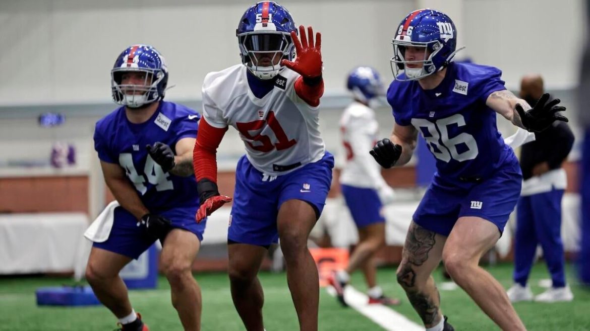 Giants Restructure Brian Burns’ Contract to Sign No. 3 Pick Abdul Carter