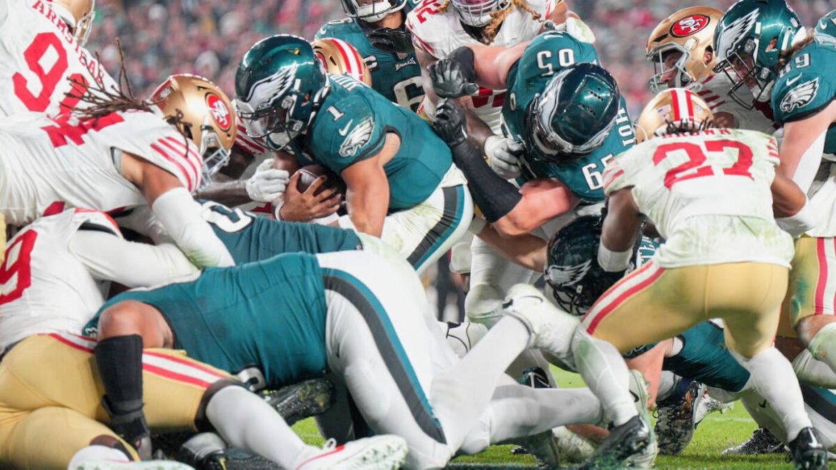 NFC Teams Dread the Eagles: Only One Opposes Tush Push Ban on Philadelphia’s Schedule