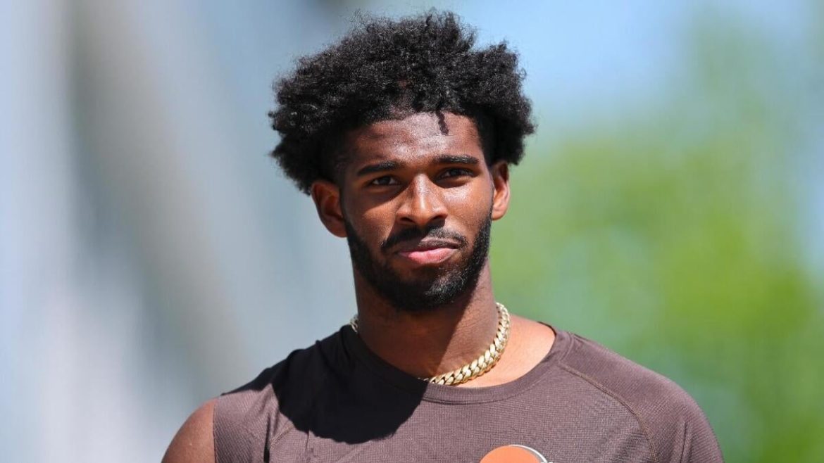 Coach Kevin Stefanski’s High Praise for Shedeur Sanders: “I Like Everything About Him”