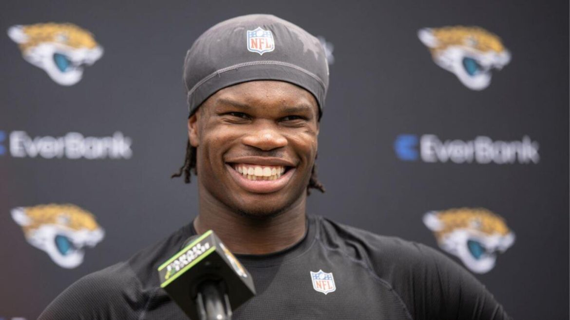 Jaguars Rookie Travis Hunter Surprises Fiancée Leanna Lenee with Six-Figure Gift on Their Wedding Day