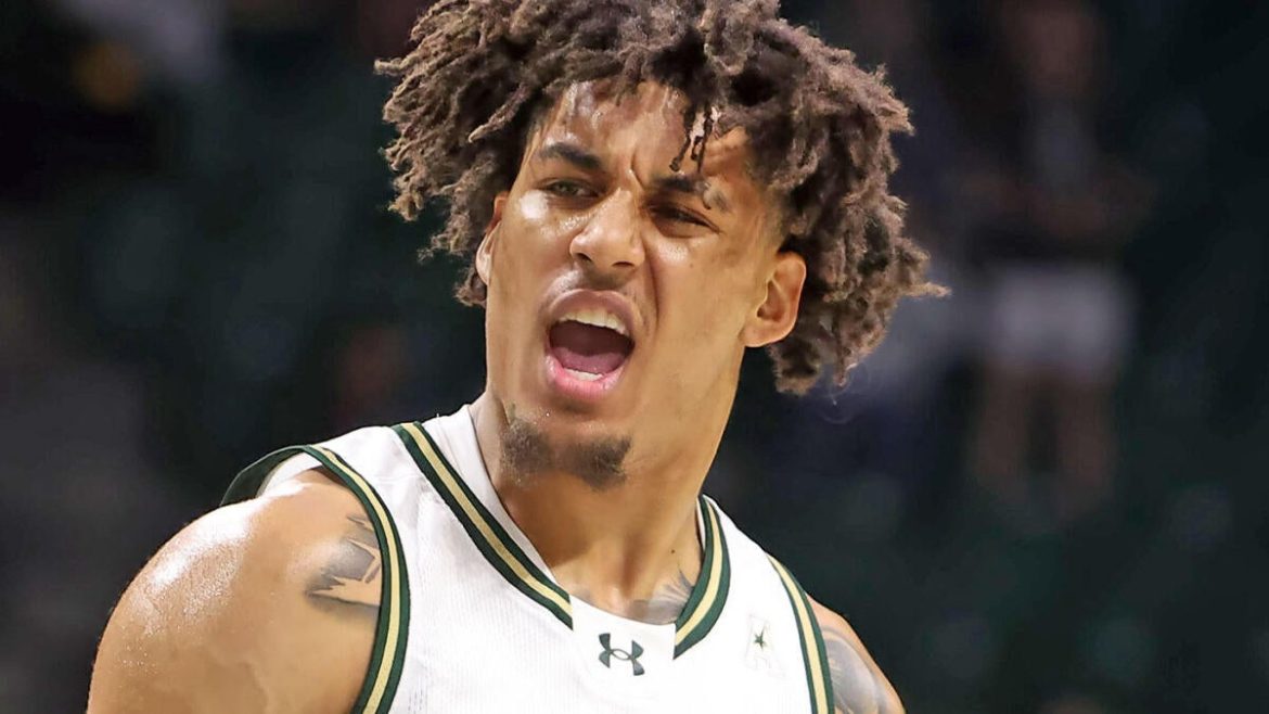 Yaxel Lendeborg Withdraws from 2025 NBA Draft to Join Michigan Basketball