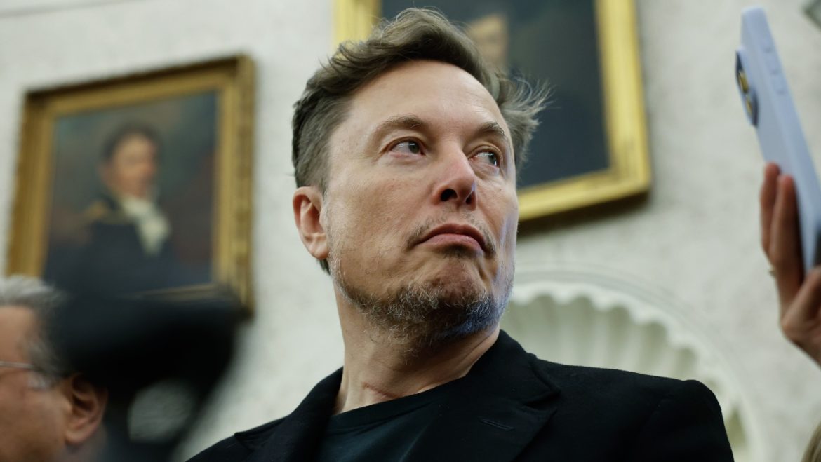 Judge Allows Lawsuit Challenging Elon Musk’s Influence Over Government and DOGE to Proceed