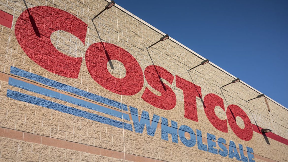 Costco Surpasses Earnings and Revenue Expectations with 8% Sales Growth