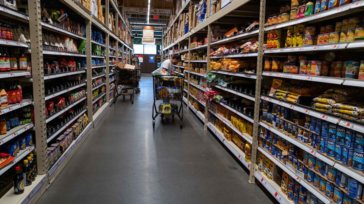 Inflation Rate Drops to 2.1% in April, Below Expectations, According to Fed’s Preferred Gauge