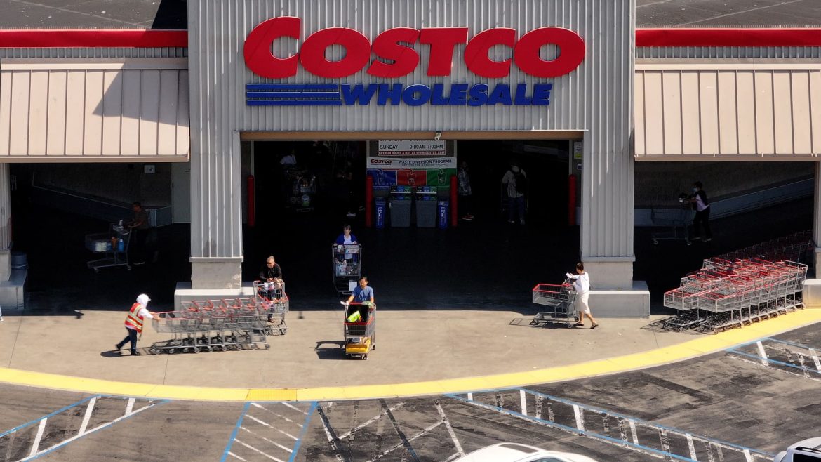 Midday Market Movers: Costco, Palantir, Gap, Ulta Beauty and the AI Impact