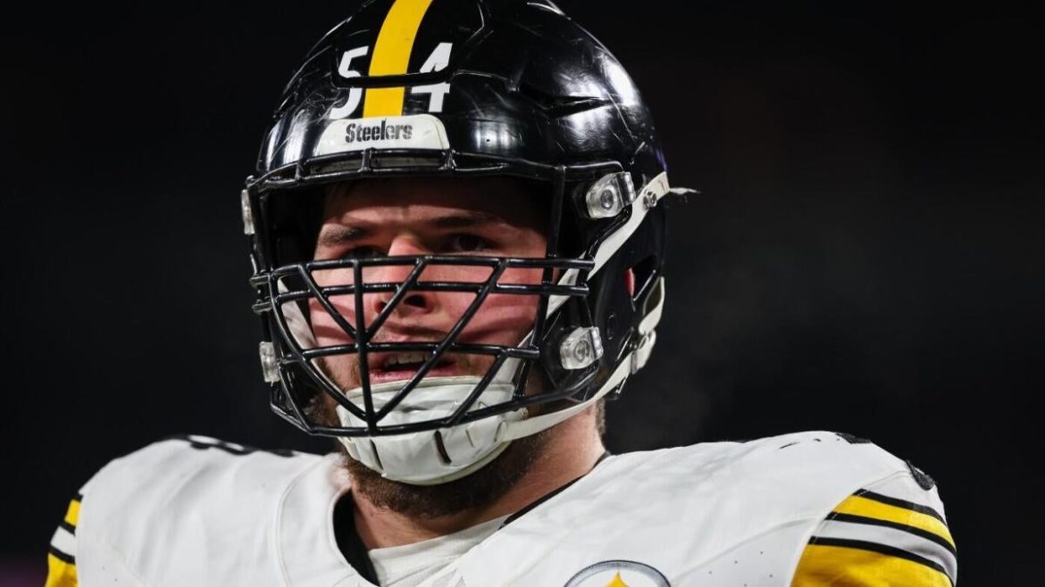 Mason Rudolph Shares Thoughts on Steelers QB Battle Over Aaron Rodgers
