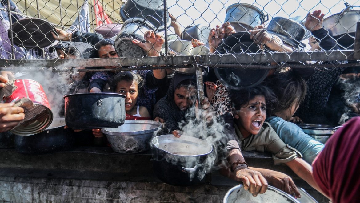 Trapped Aid: How Food for Gaza Rotates in Jordan Amid Israeli Restrictions