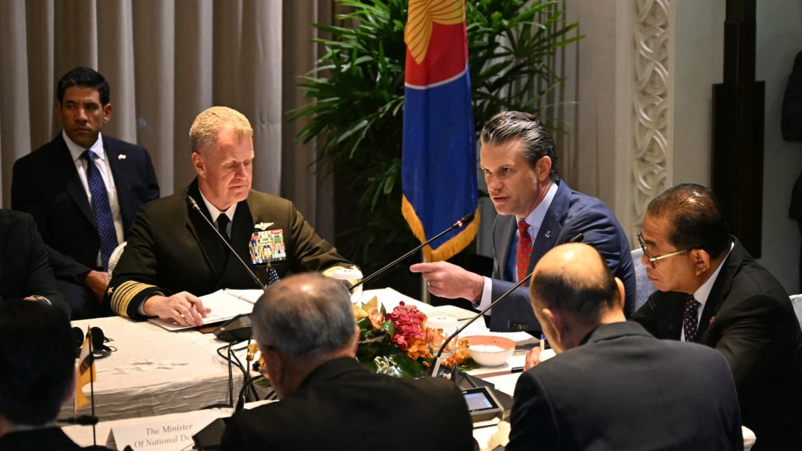 Pentagon Chief Declares Readiness to ‘Fight and Win’ Against China, Calls on Asian Allies to Increase Defense Spending