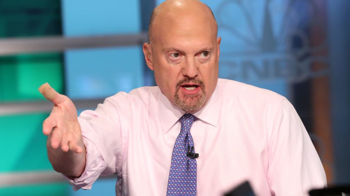 Cramer Warns: Brace for Disappointment as White House Influences Market Moves