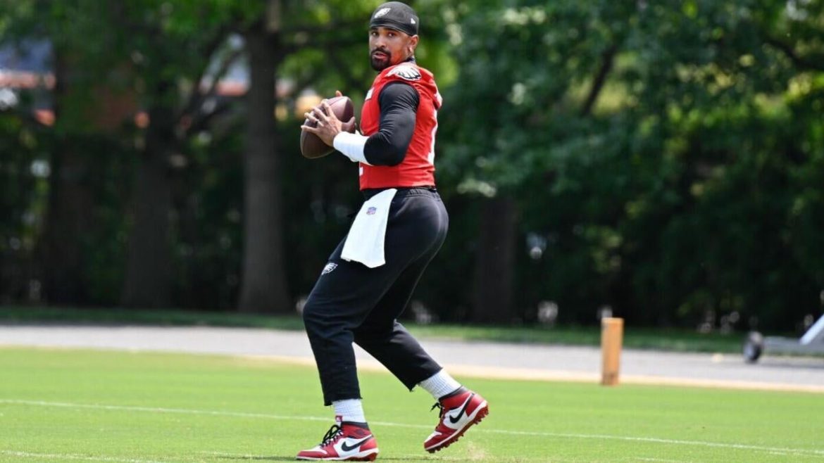 Eagles OTAs Insights: Jalen Hurts’ Deep Ball Threat and Vic Fangio’s Defensive Revelations