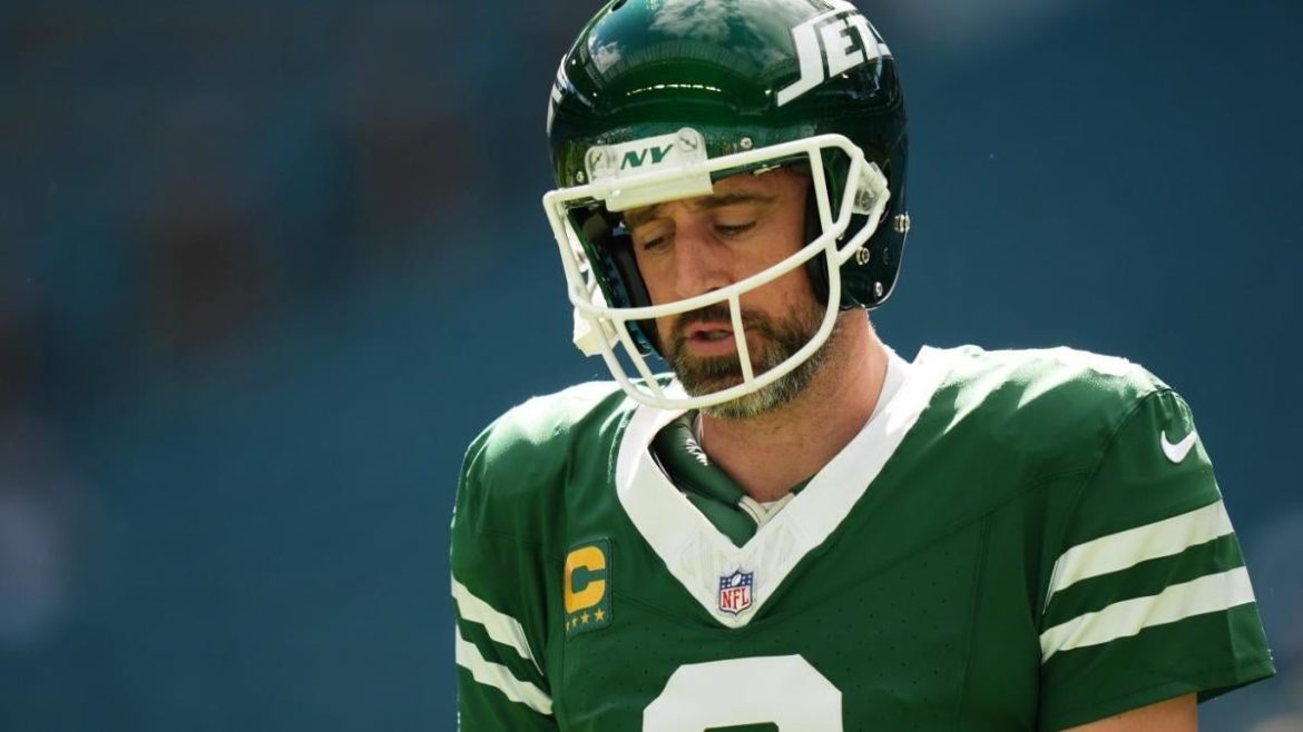 Aaron Rodgers to Join Steelers: Potential to Join Exclusive QB Legacy in 2025