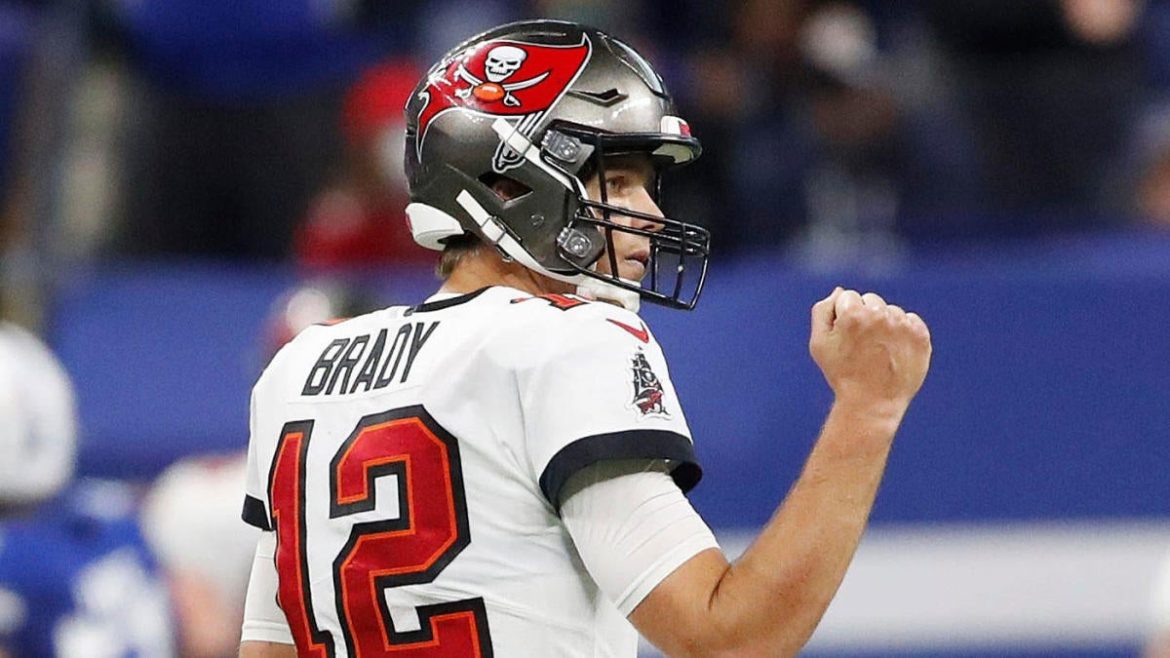 Top 10 Seasons by 40-Year-Old Quarterbacks: Can Aaron Rodgers Achieve a Tom Brady-Level Super Bowl Comeback?