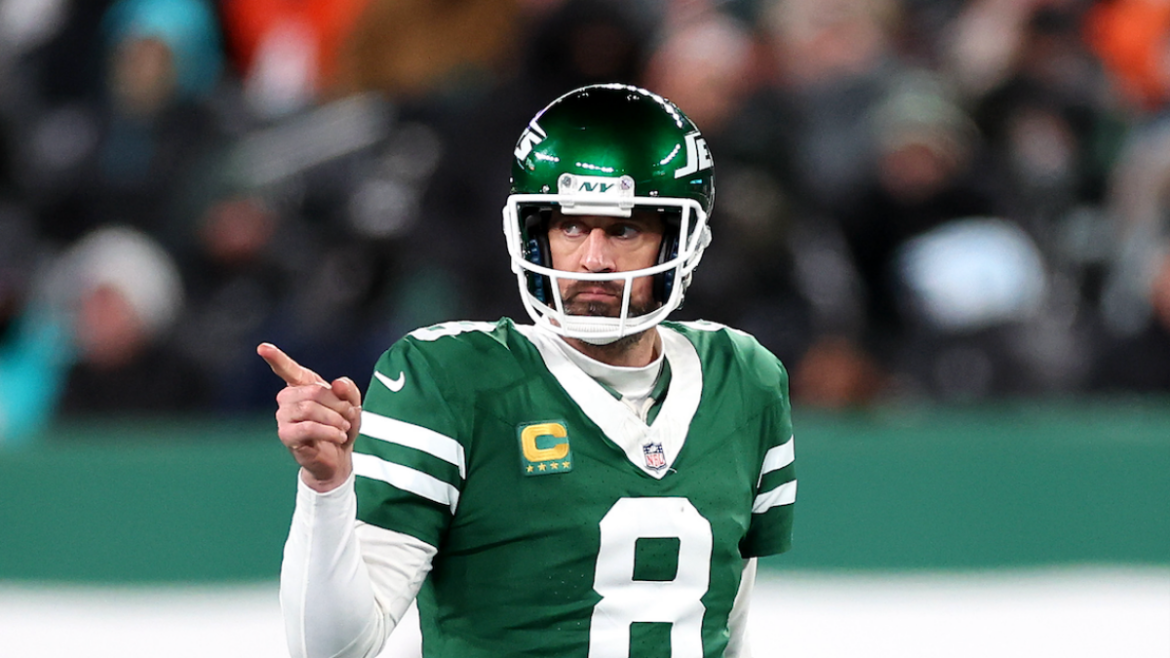 Aaron Rodgers’ jersey number with the Steelers will be 8.