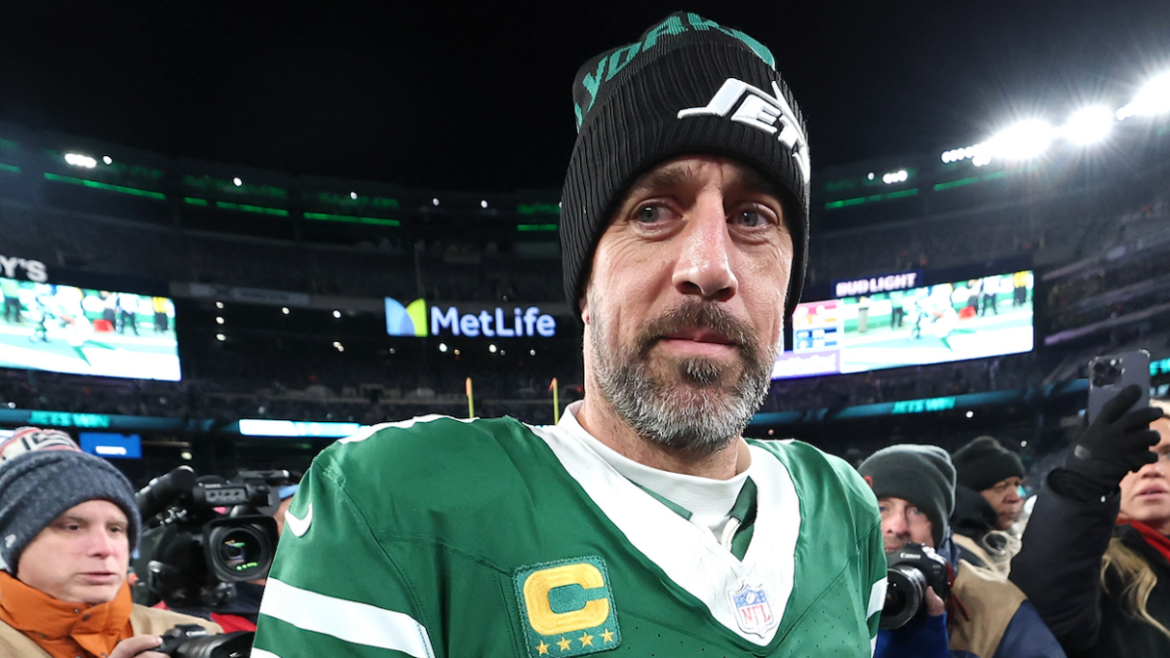 Steelers Secure Aaron Rodgers After Two QB Targets Slip Away, Report Says