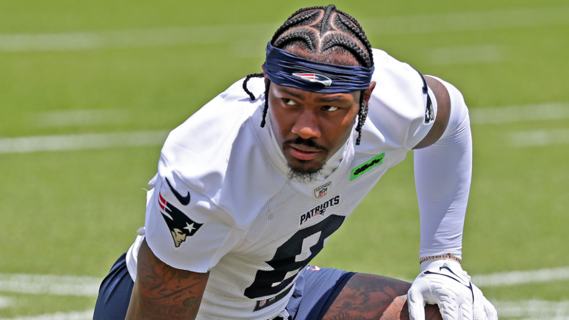 Stefon Diggs Reflects on Boat Drama and Talks with Mike Vrabel After Viral Clip