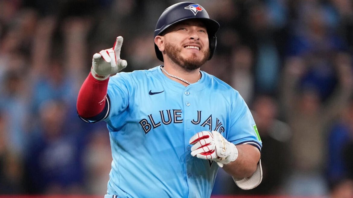 Alejandro Kirk Shakes Up Fantasy Baseball Catcher Rankings