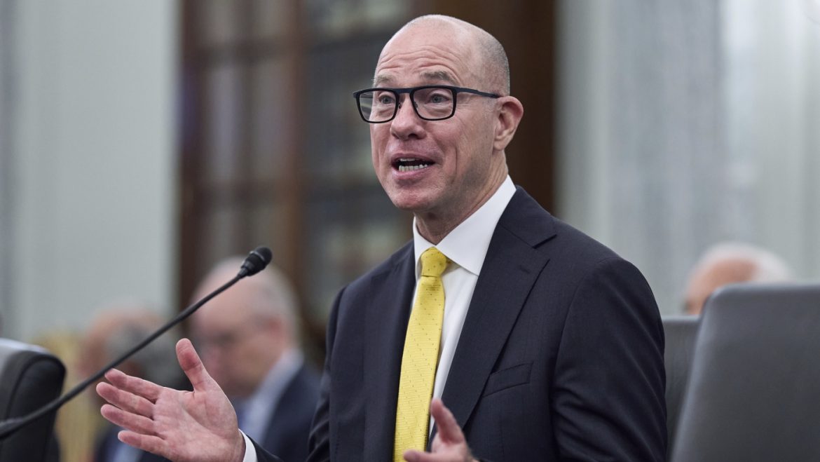 Senators Question Trump’s FAA Nominee on Attempts to Change Pilot Certification Rules