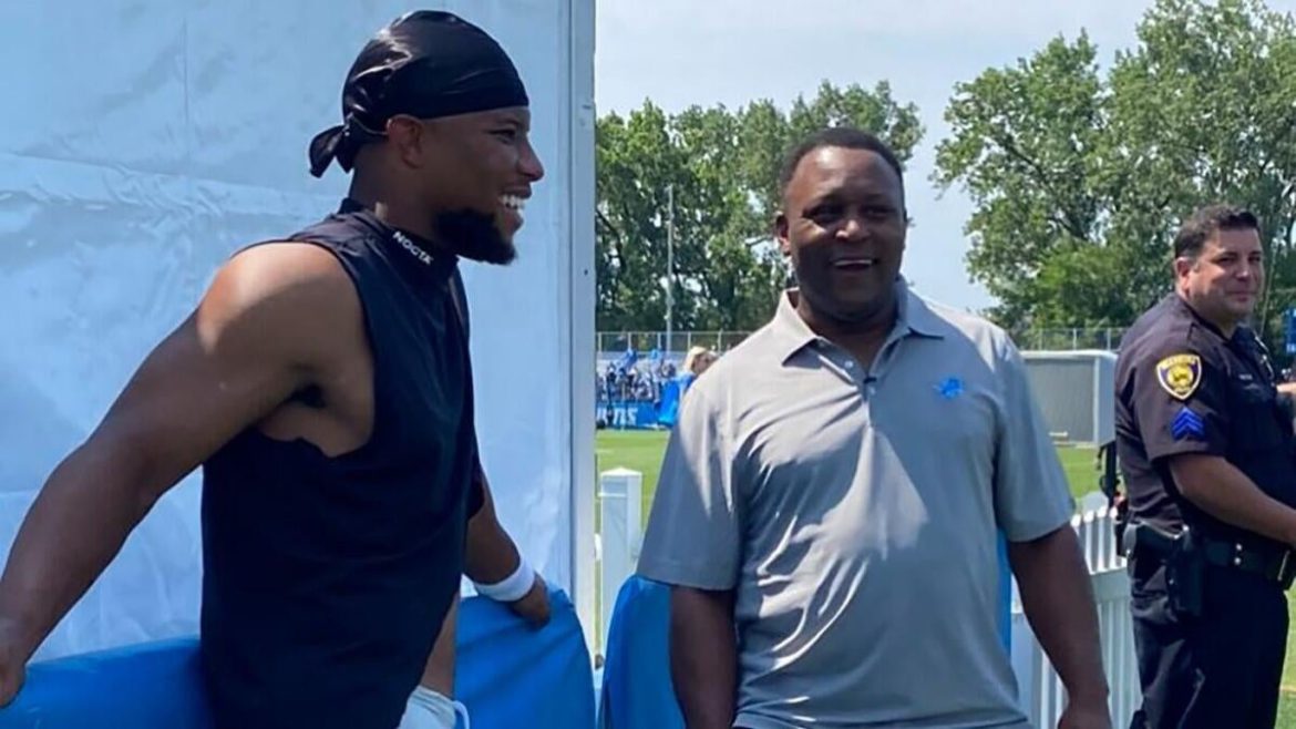Barry Sanders Explains Why Saquon Barkley Should Stay with the Eagles Longer