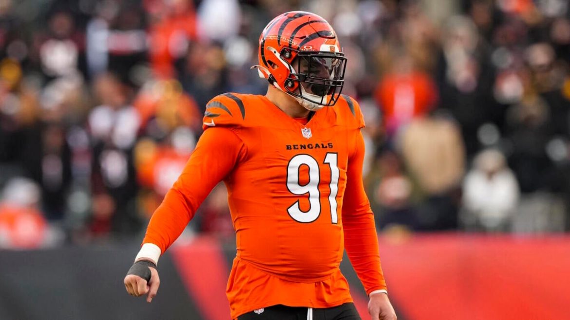 Bengals Resume Long-Term Contract Talks with Trey Hendrickson