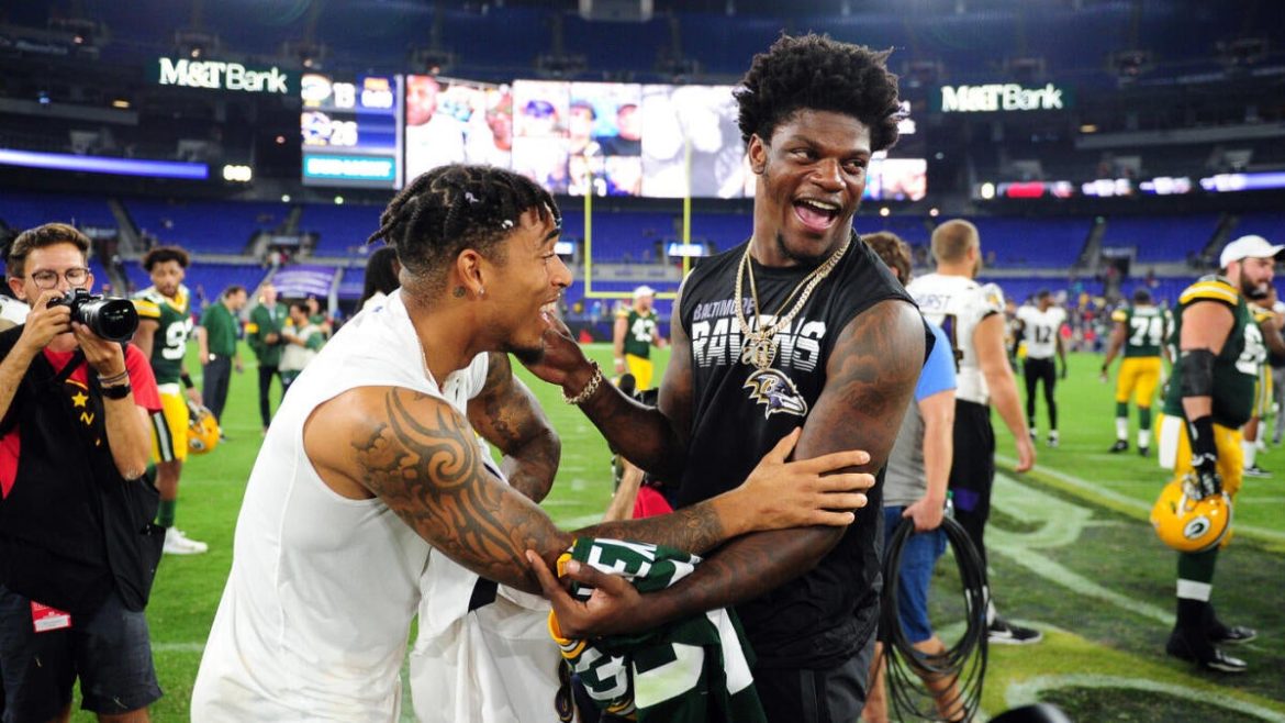 Lamar Jackson Pushing Ravens to Sign Former College Teammate Jaire Alexander