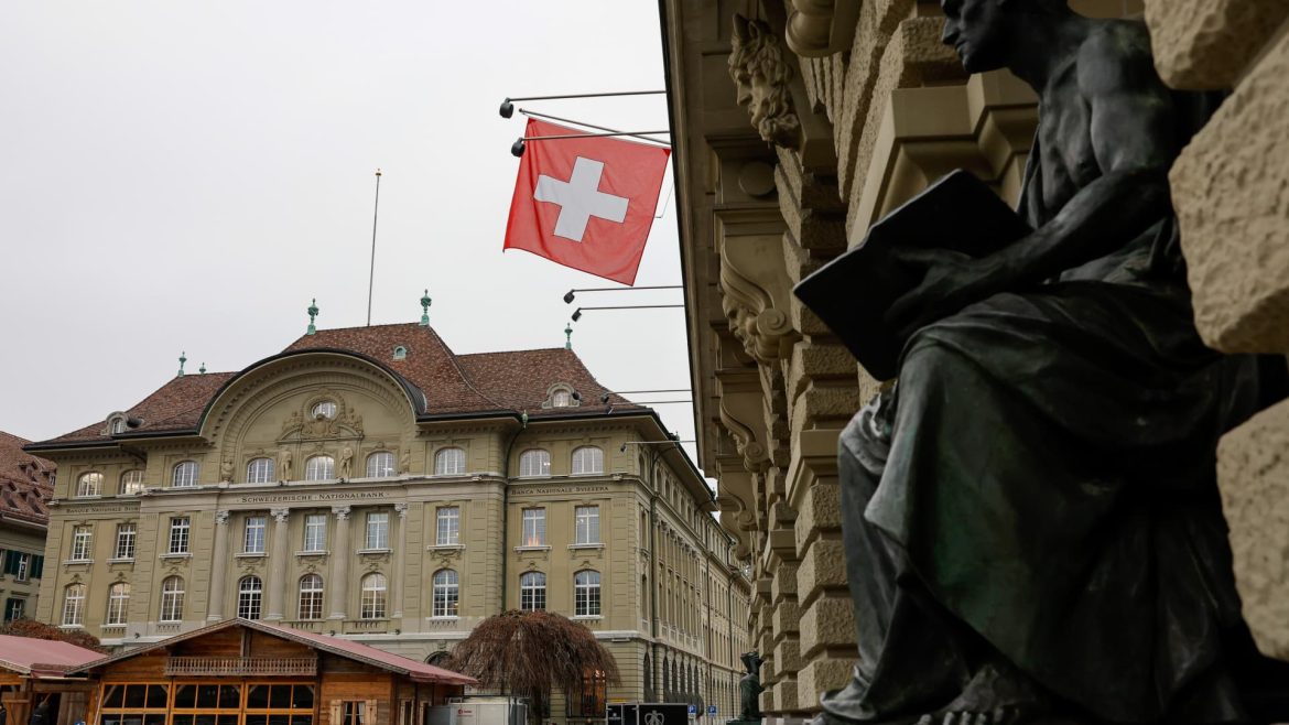 Switzerland Reverts to Zero Interest Rate Era