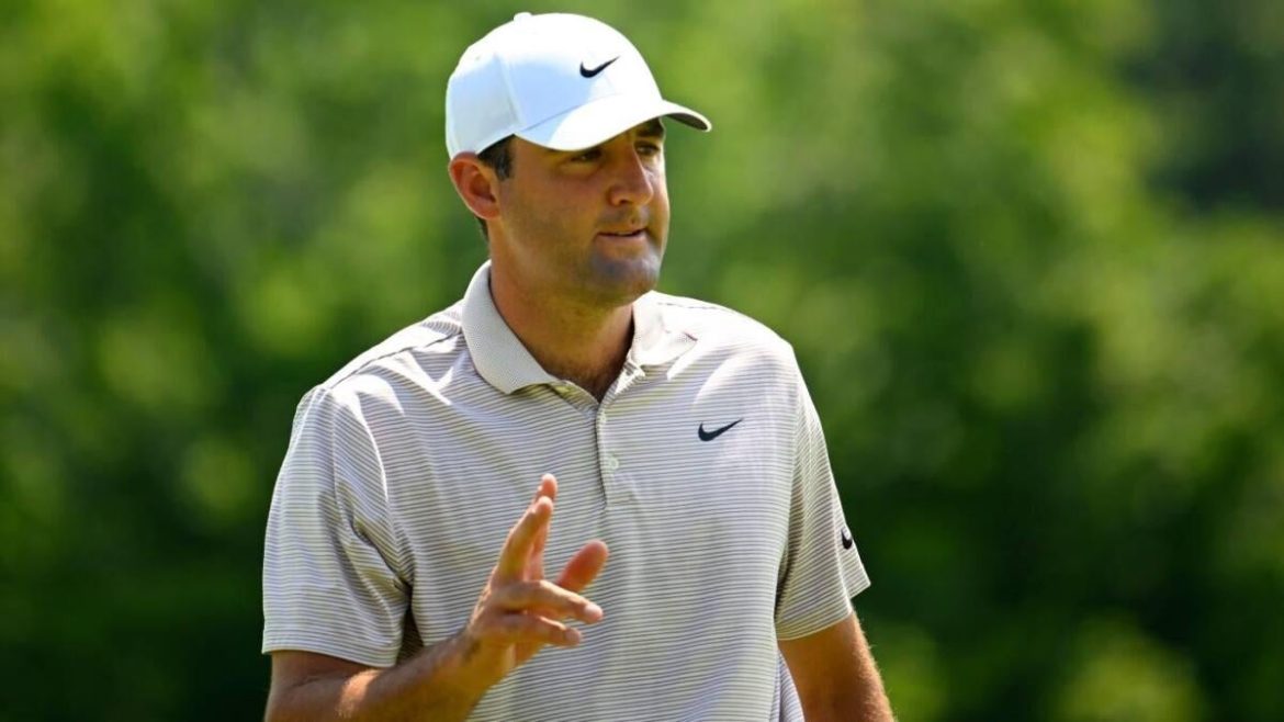 Scheffler Leads 2025 Travelers Championship with McIlroy in Contention