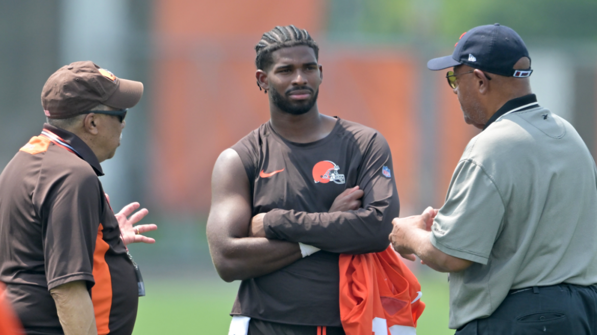 Speed Bumps: Former Browns Coach Weighs In as Sanders’ QB Battle Heats Up