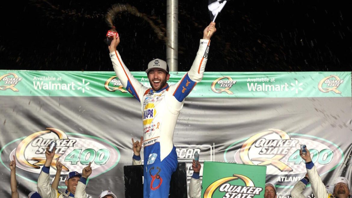 Elliott Triumphs in Atlanta
